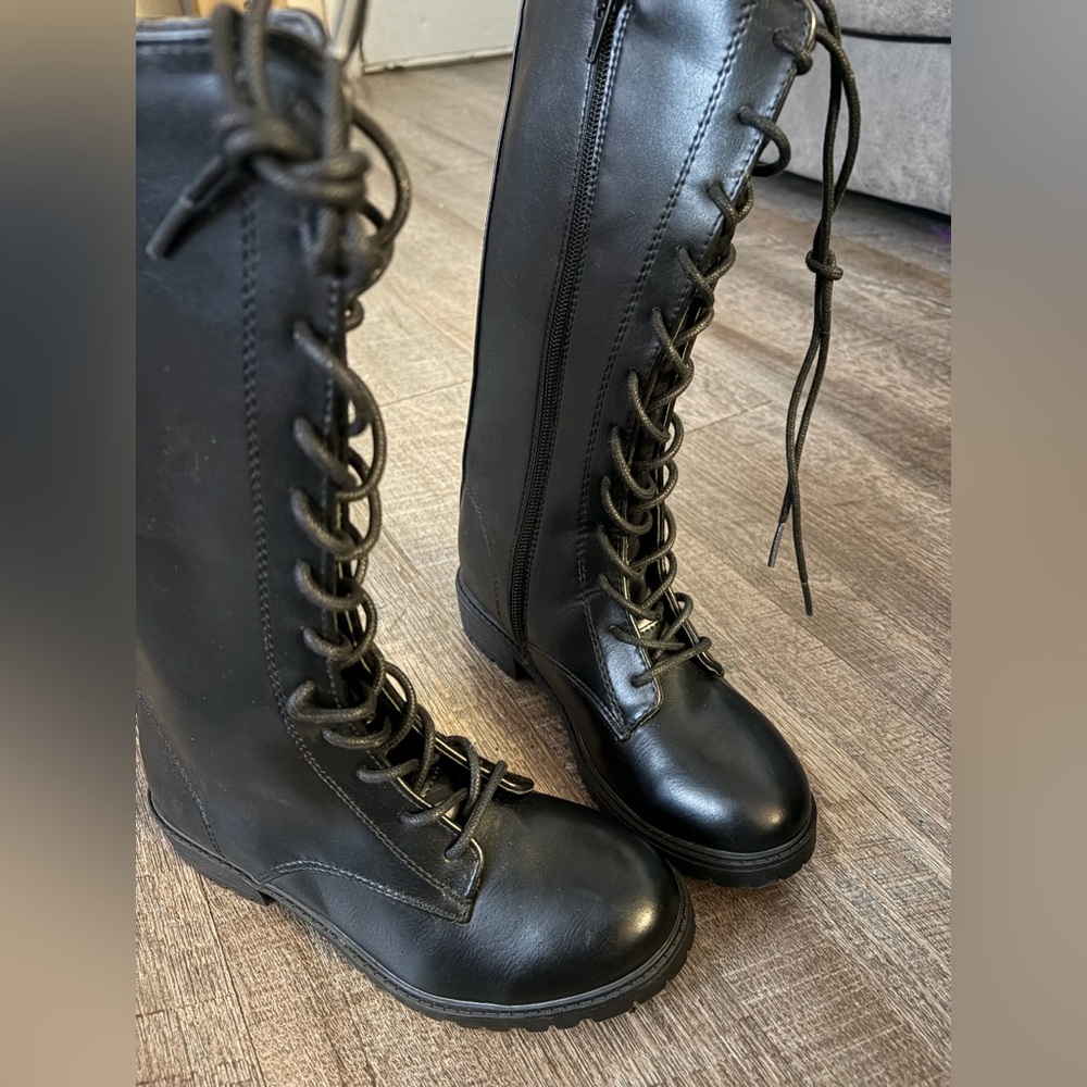 Steve Madden Girls Boots - Picture 5 of 6